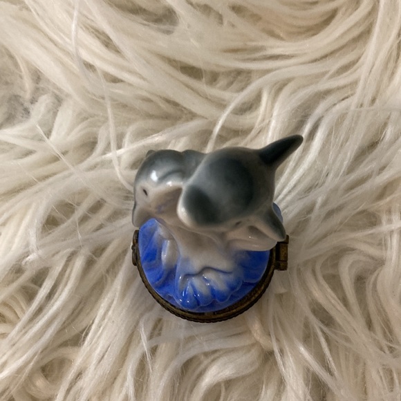 Direct connection industry Dolphin trinket box - Picture 7 of 9